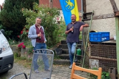 Fahne hissen bei Macks zuhause.
