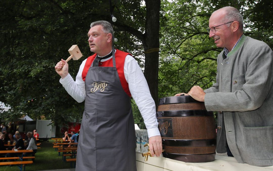 Bieranstich im Lagerleben